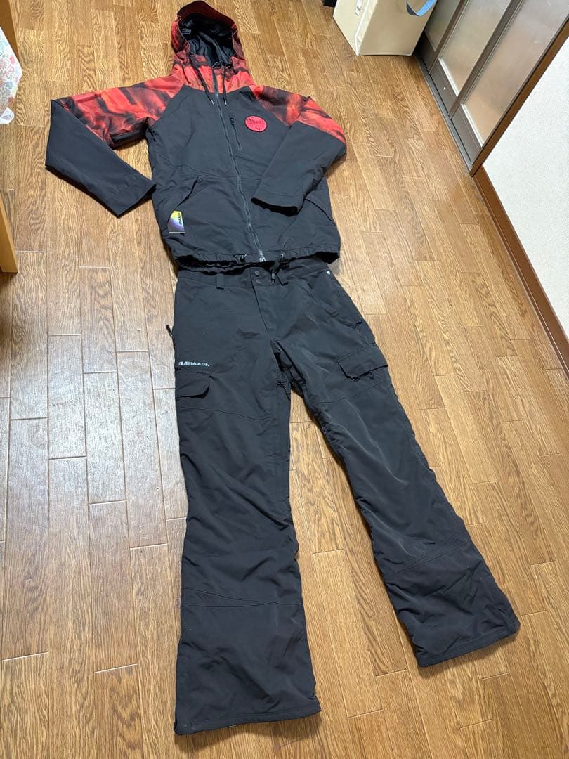 M*a様 【美品/送料込み】Armadaジャケットとパンツセット 防水力/保温性