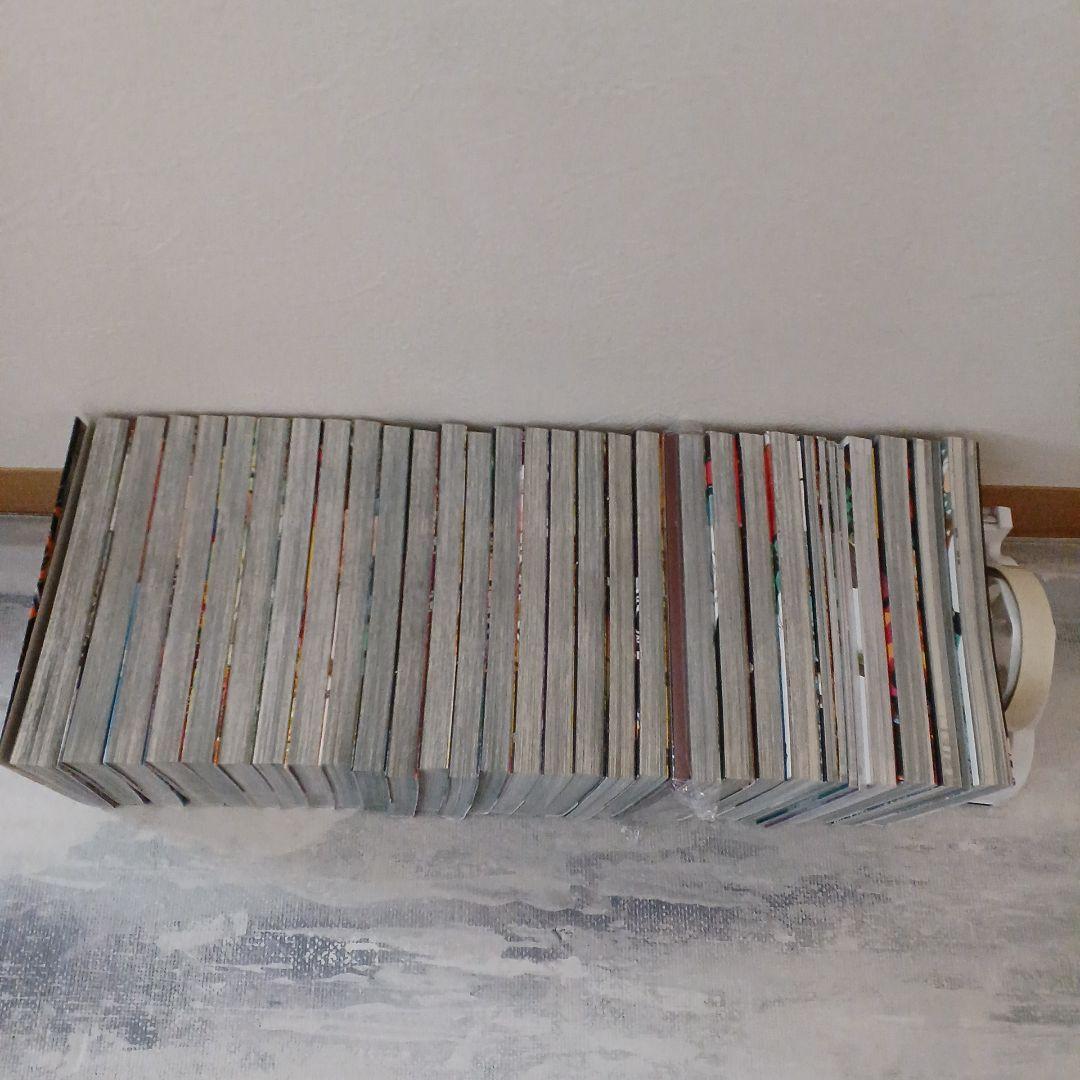 鬼滅の刃 1～23巻と鬼滅の刃関連本8冊の合計31冊とガチャポン2個セット