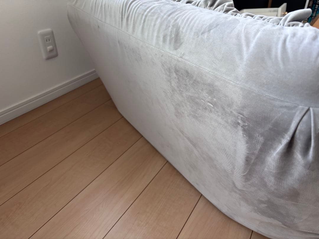 引き取り限定　フランフラン　フリル付きグレー2人掛けソファ