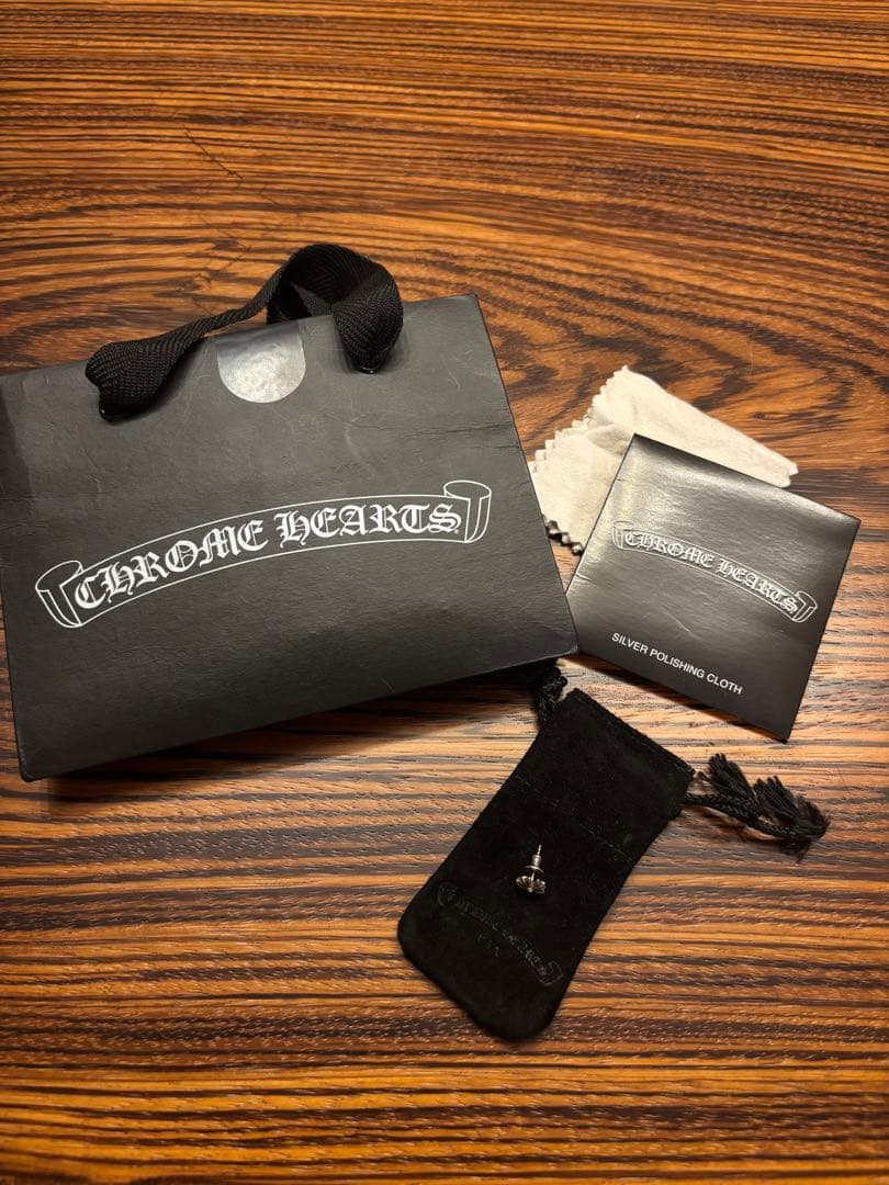 クロムハーツ　CHプラススタッド　ピアス