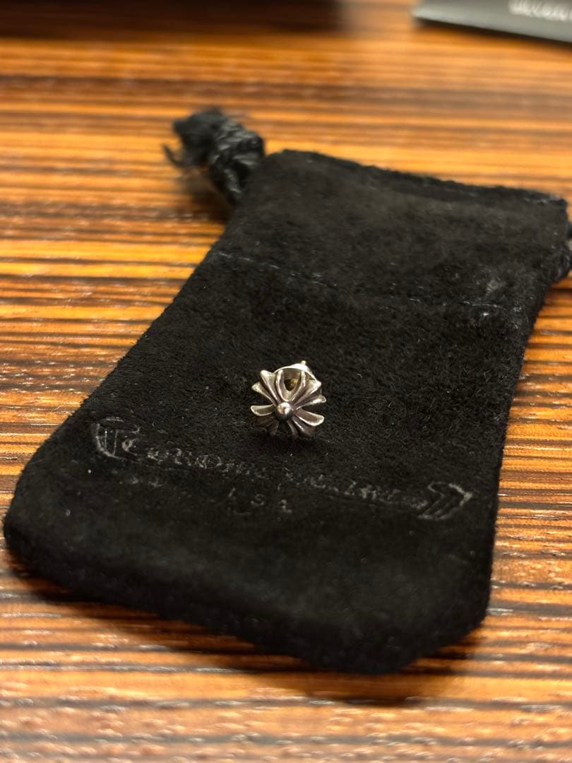 クロムハーツ　CHプラススタッド　ピアス