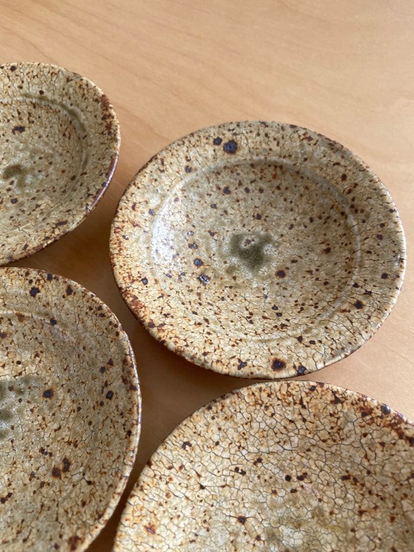 【30日で出品終了】馬渡新平さん、陶器製 皿 4枚セット