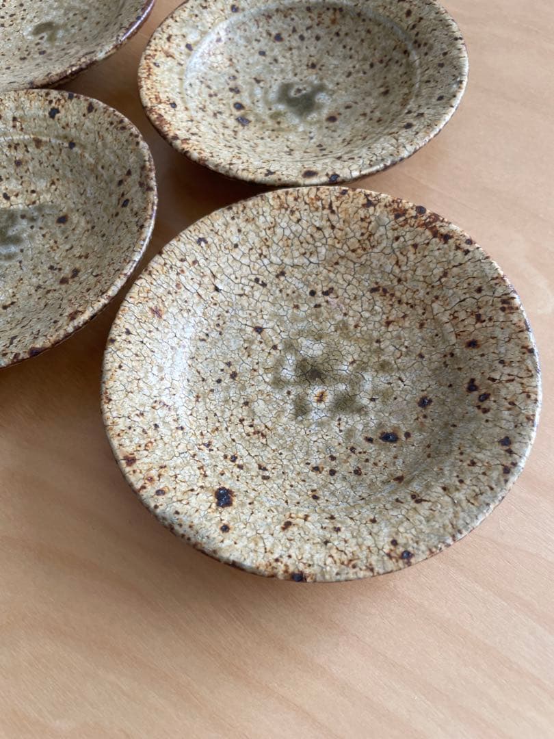 【30日で出品終了】馬渡新平さん、陶器製 皿 4枚セット