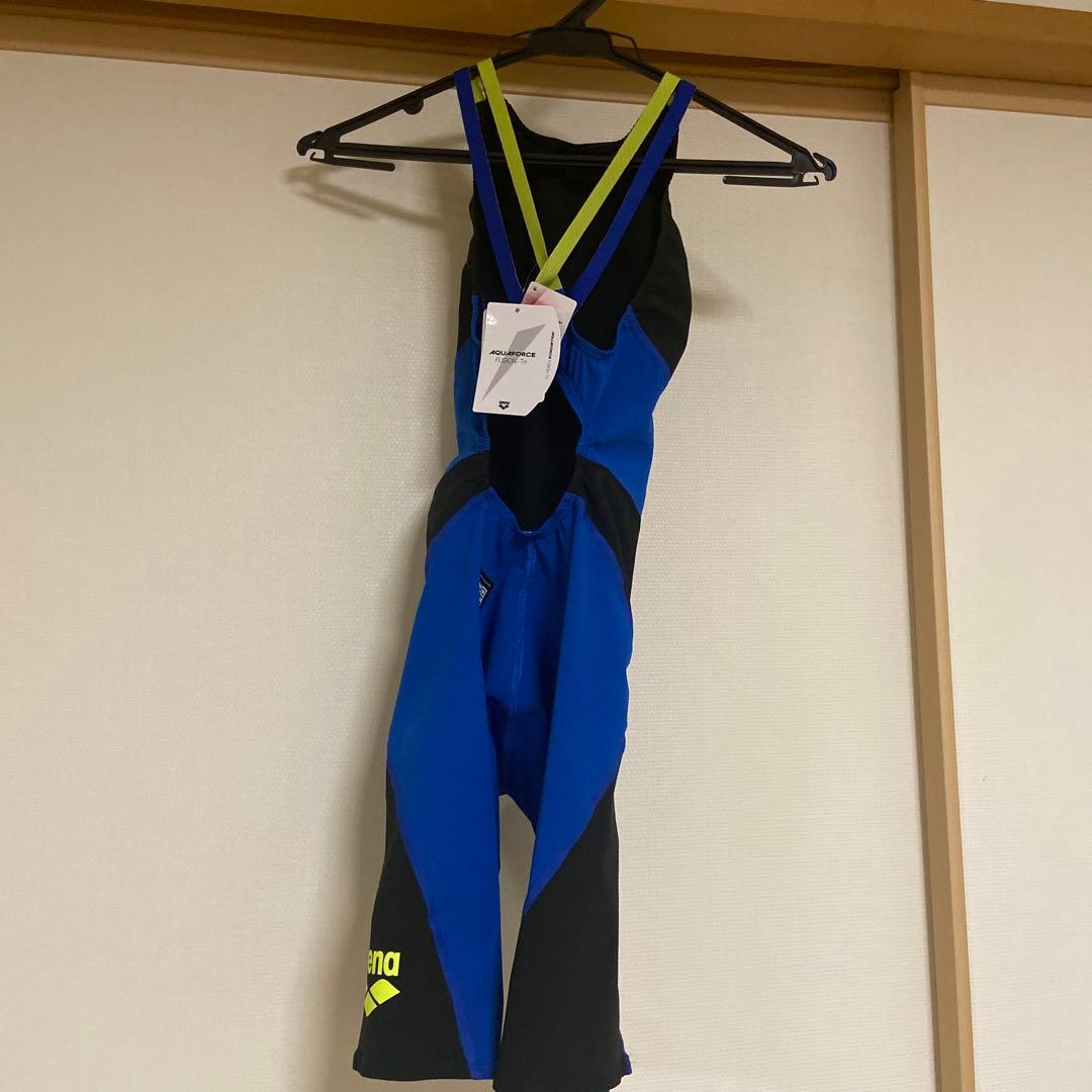 アリーナ　競泳水着　SSサイズ