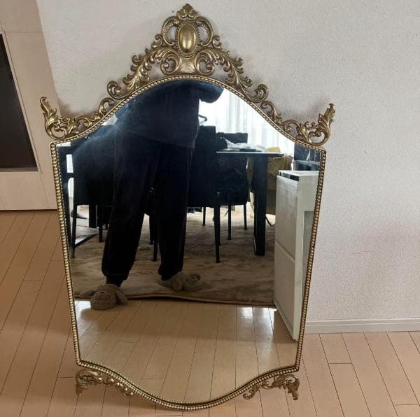 ゴールド　壁掛け鏡　鏡　アンティーク　ミラー　アンティークミラー