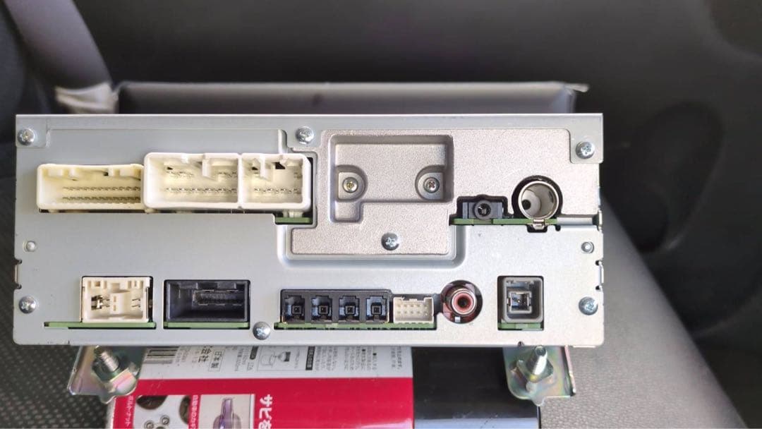 値下げ　ダイハツ　新車外し　ディスプレイオーディオ