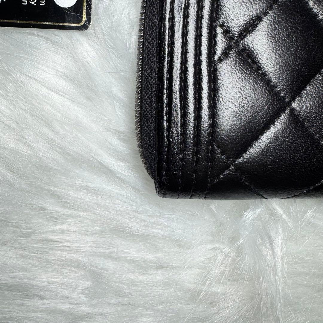 CHANEL シャネル　ボーイシャネル　マトラッセ　財布　ケース　レザー
