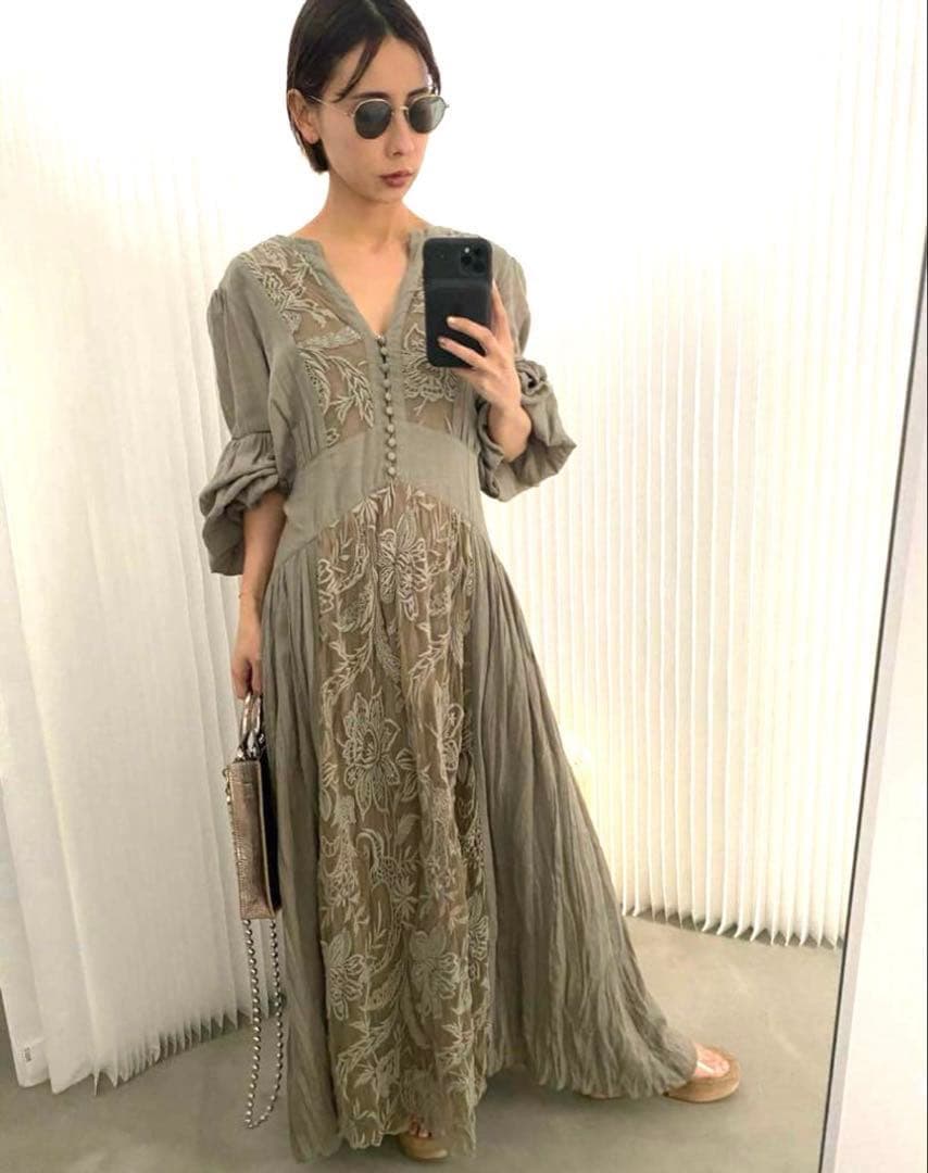ワンピース MEDI EMBROIDERY TULLE LACE DRESS M