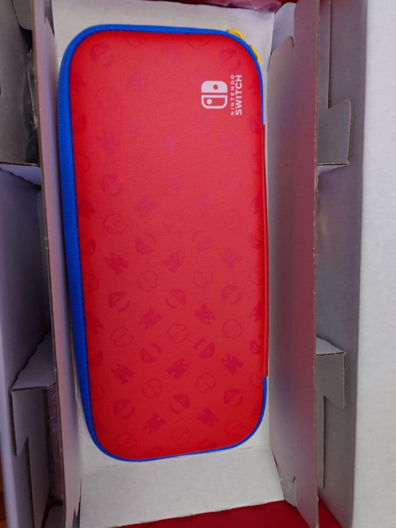Nintendo Switch マリオカラー 本体と付属品