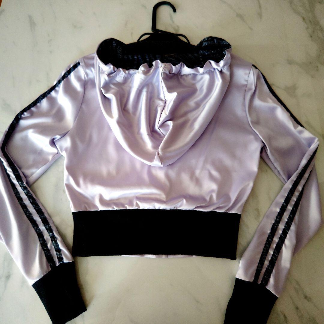 d.i.a. フード付きクロップジャケット ラベンダー