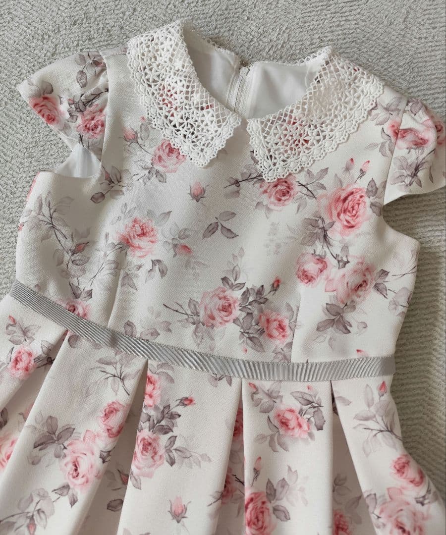 し*ー様 petit main レース衿花柄ワンピース フォーマルスーツ 120