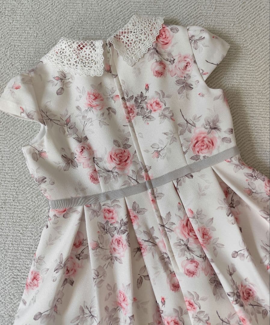 し*ー様 petit main レース衿花柄ワンピース フォーマルスーツ 120