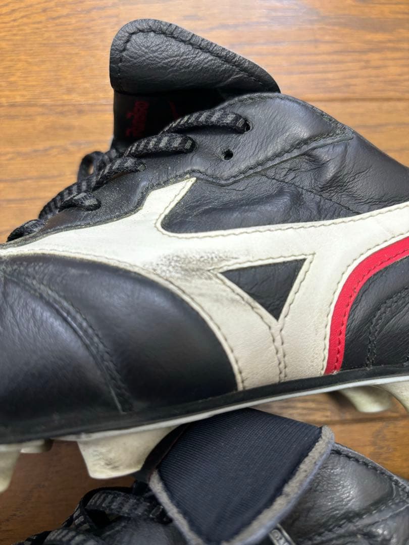 ミズノ限定品モレリアZEROサッカーシューズ ブラック/ホワイト28.0cm