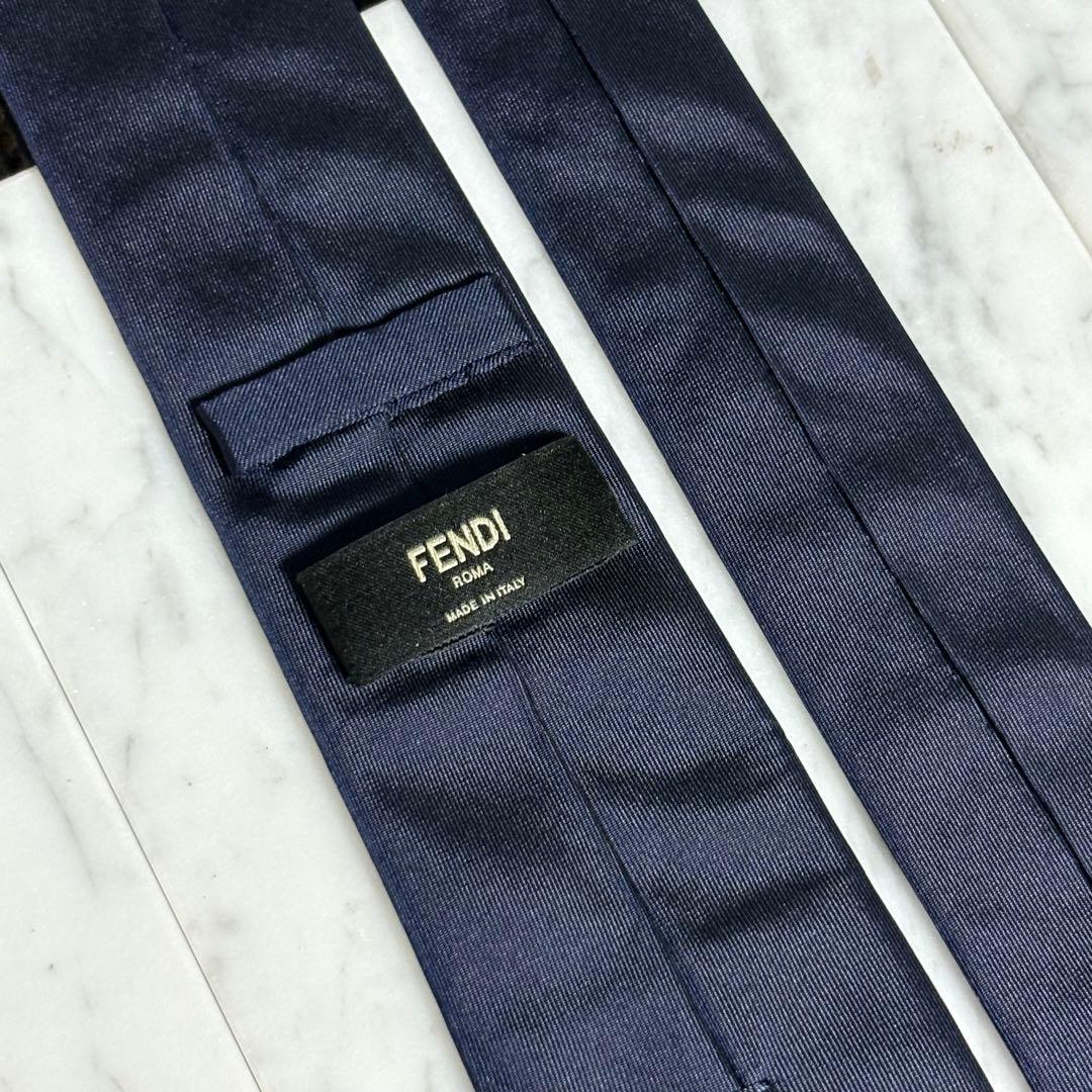 FENDI ネクタイ ネイビー ソリッド モンスター ワンポイント柄 ズッカ