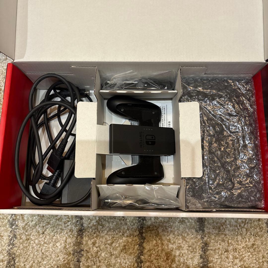 Nintendo Switch 赤/青 ジョイコン付き