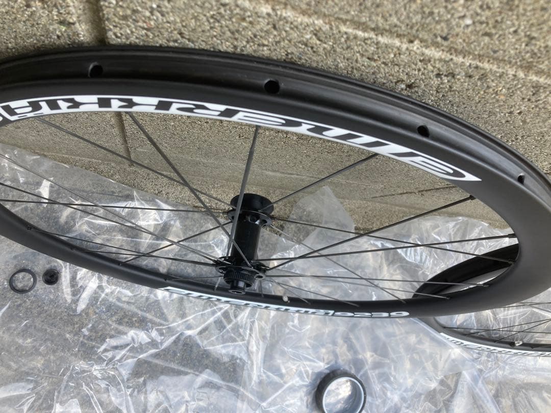 メカニコTLRカーボンDISCホイール　前後セット送料込み