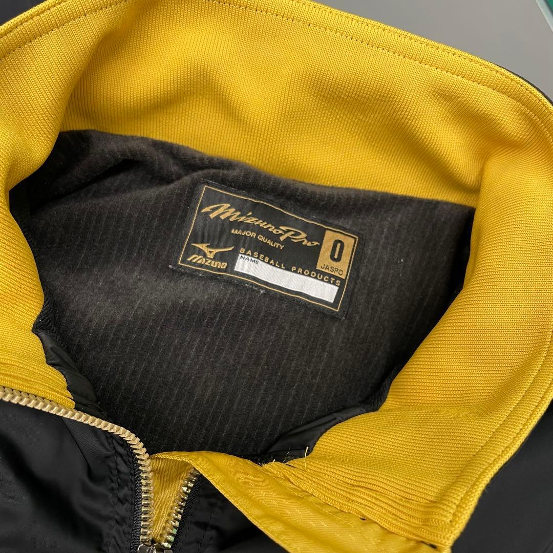 新品‼️ミズノプロ ブレスサーモ ウインドブレーカー 上下セットアップ黒金サイズＯ