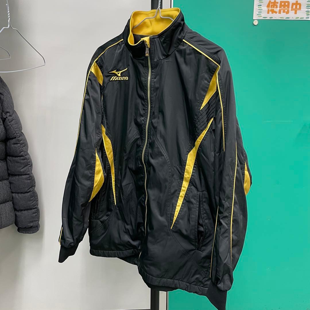 新品‼️ミズノプロ ブレスサーモ ウインドブレーカー 上下セットアップ黒金サイズＯ