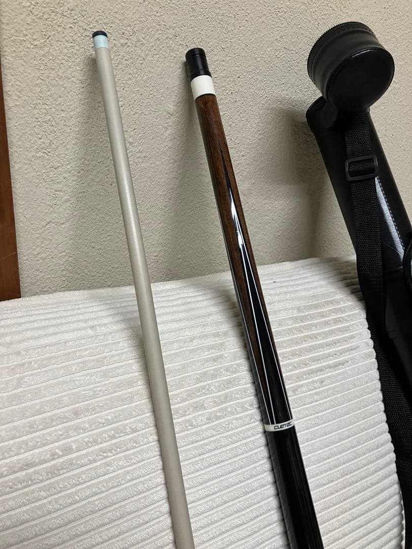 キューテック　AVID ビリヤードキュー