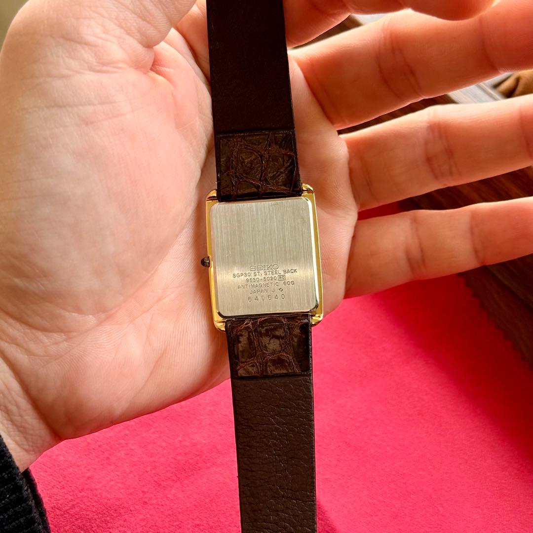 ヴィンテージ SEIKO 9530-5020 白文字盤 ローマ数字 1986年