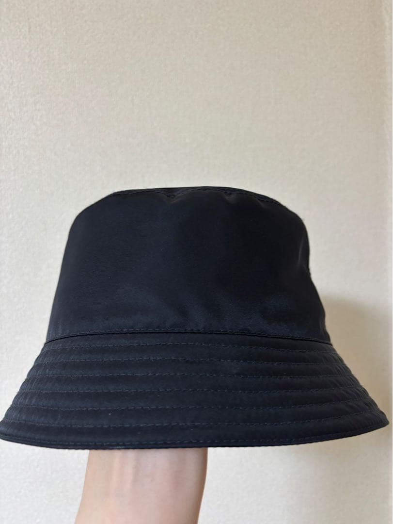 【kkk】未使用に近い★タグ付き★プラダバケットハット　PRADA ロゴ