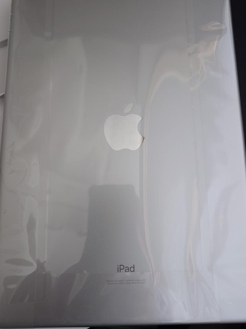 【未使用】IPAD 第8世代10.2インチ Cellular 32GBシルバー