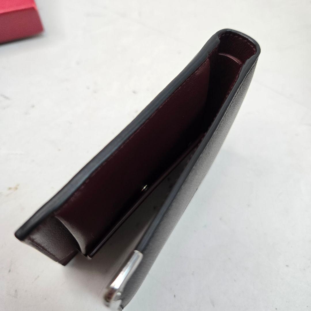 未使用箱付き Cartier 折財布 マストライン ブラック