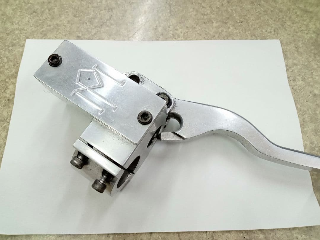 パフォーマンスマシーンマスターシリンダー