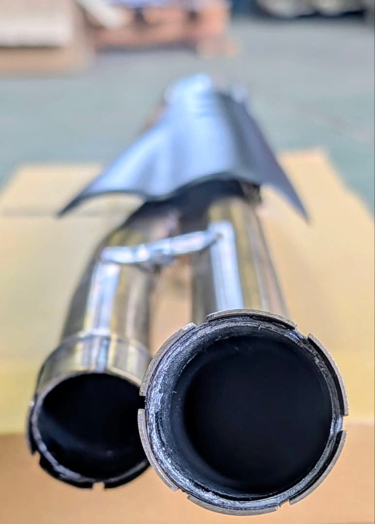 颯*パ様 トライアンフ純正オプション☆スクラン ブラー用バンス&ハインズマフラー