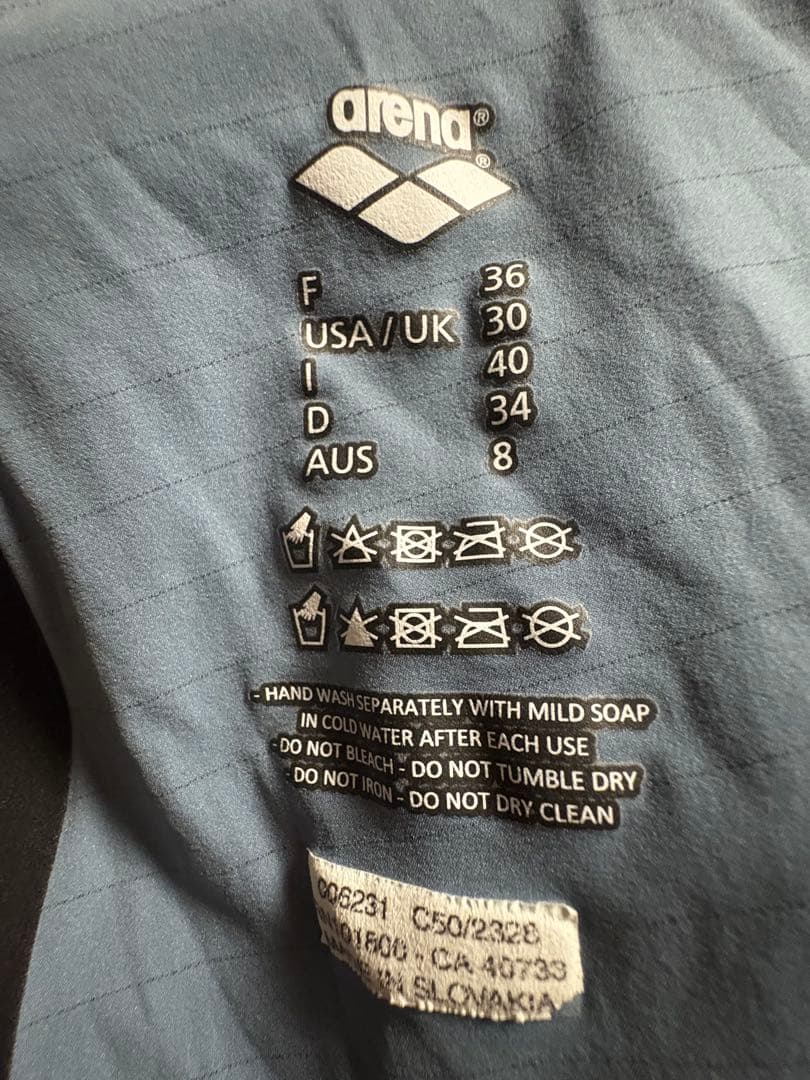 アリーナ　アクアフォース　青　L