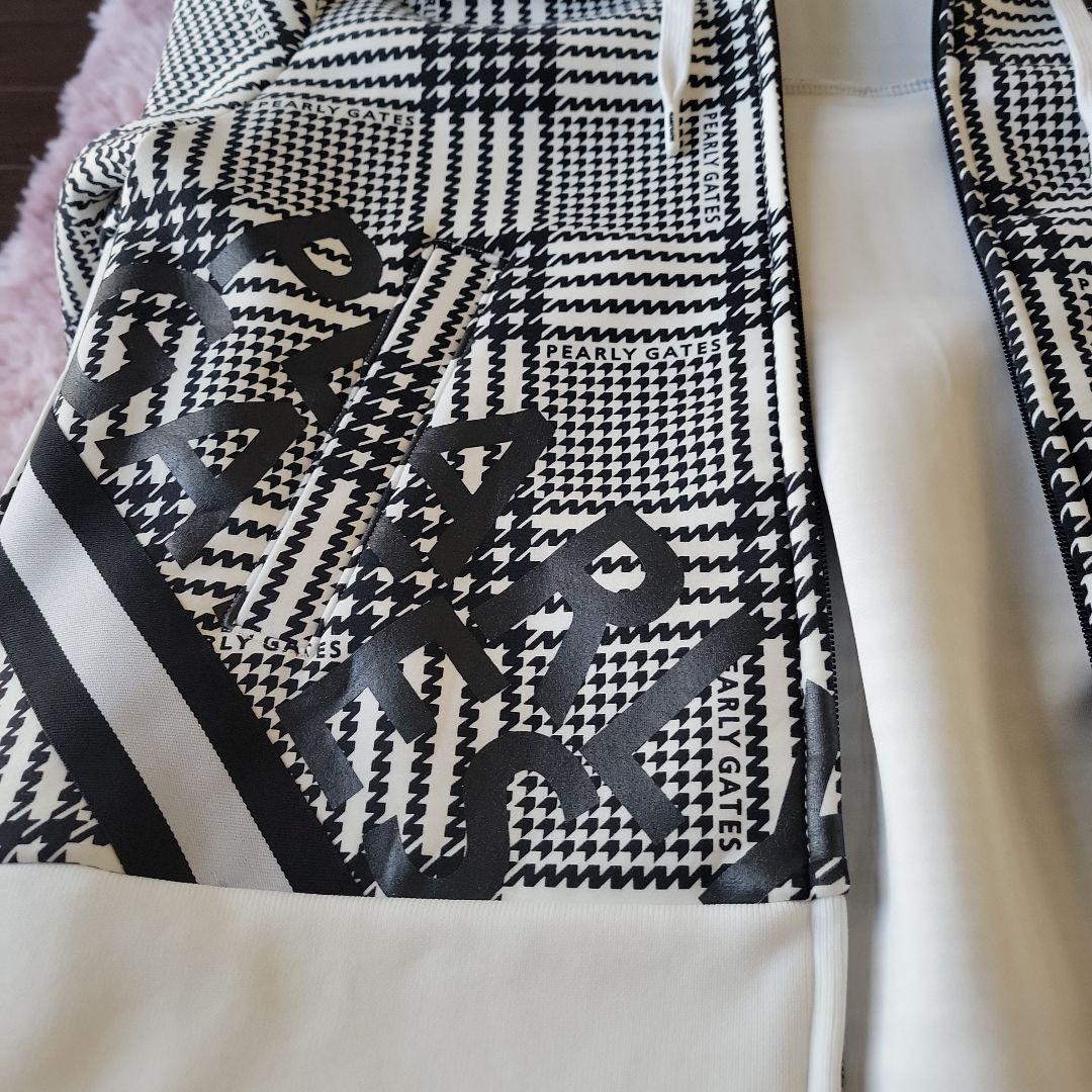 PEARLY GATES チェック柄フード付きセーター