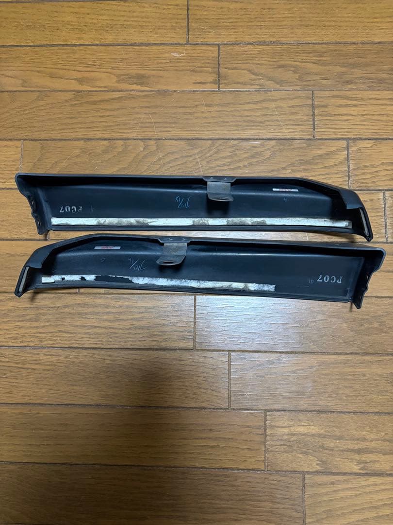 STIリアサイドアンダースポイラー