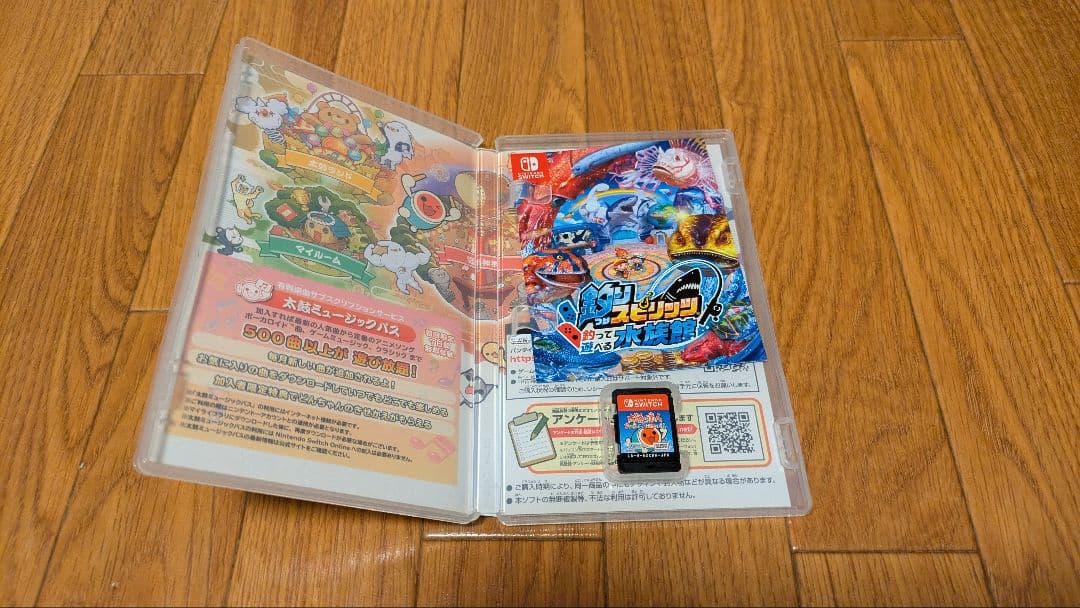 Switch スイッチ太鼓の達人　ドンダフルフェスティバル＆専用コントローラー