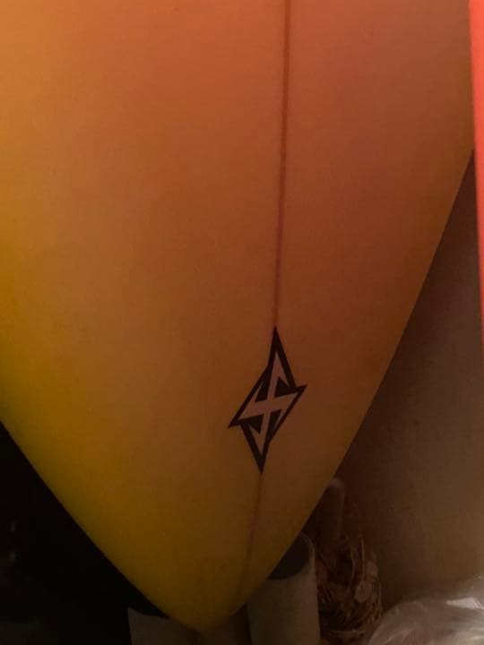 赤坂やさんハンドシエープ