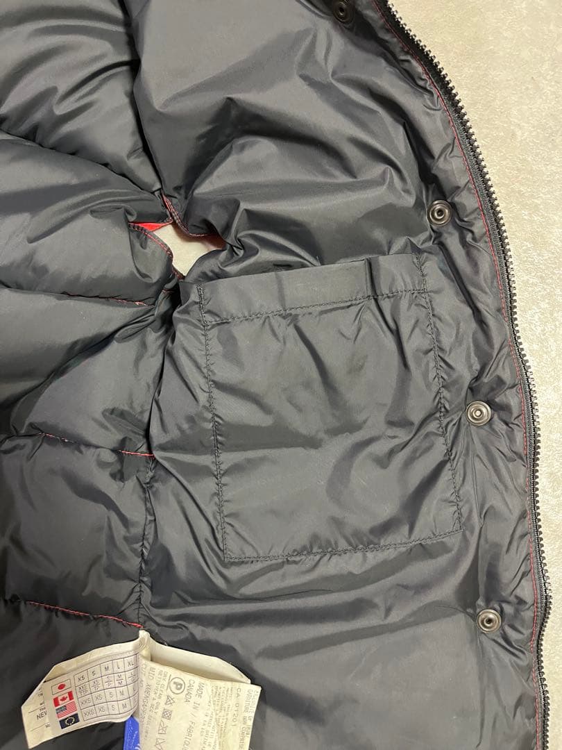   カナダグース ダウンベスト ダウンジャケット