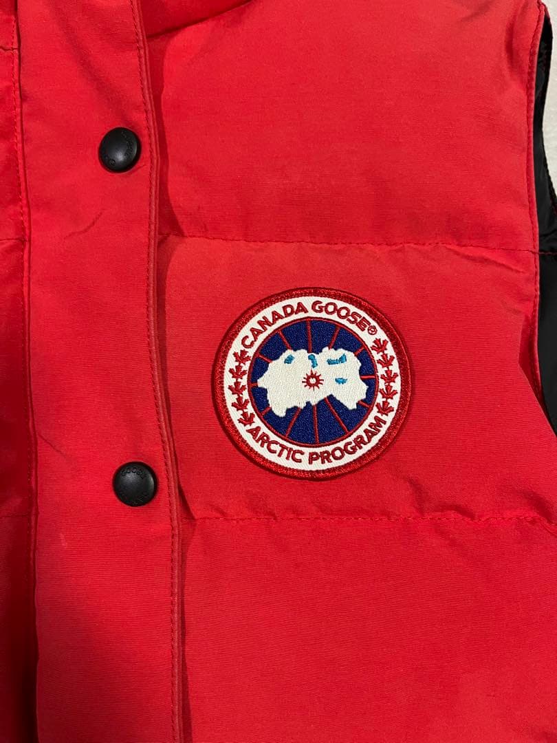   カナダグース ダウンベスト ダウンジャケット