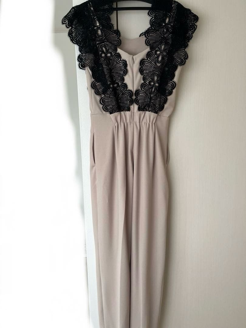 SNIDEL オールインワン　アイボリー