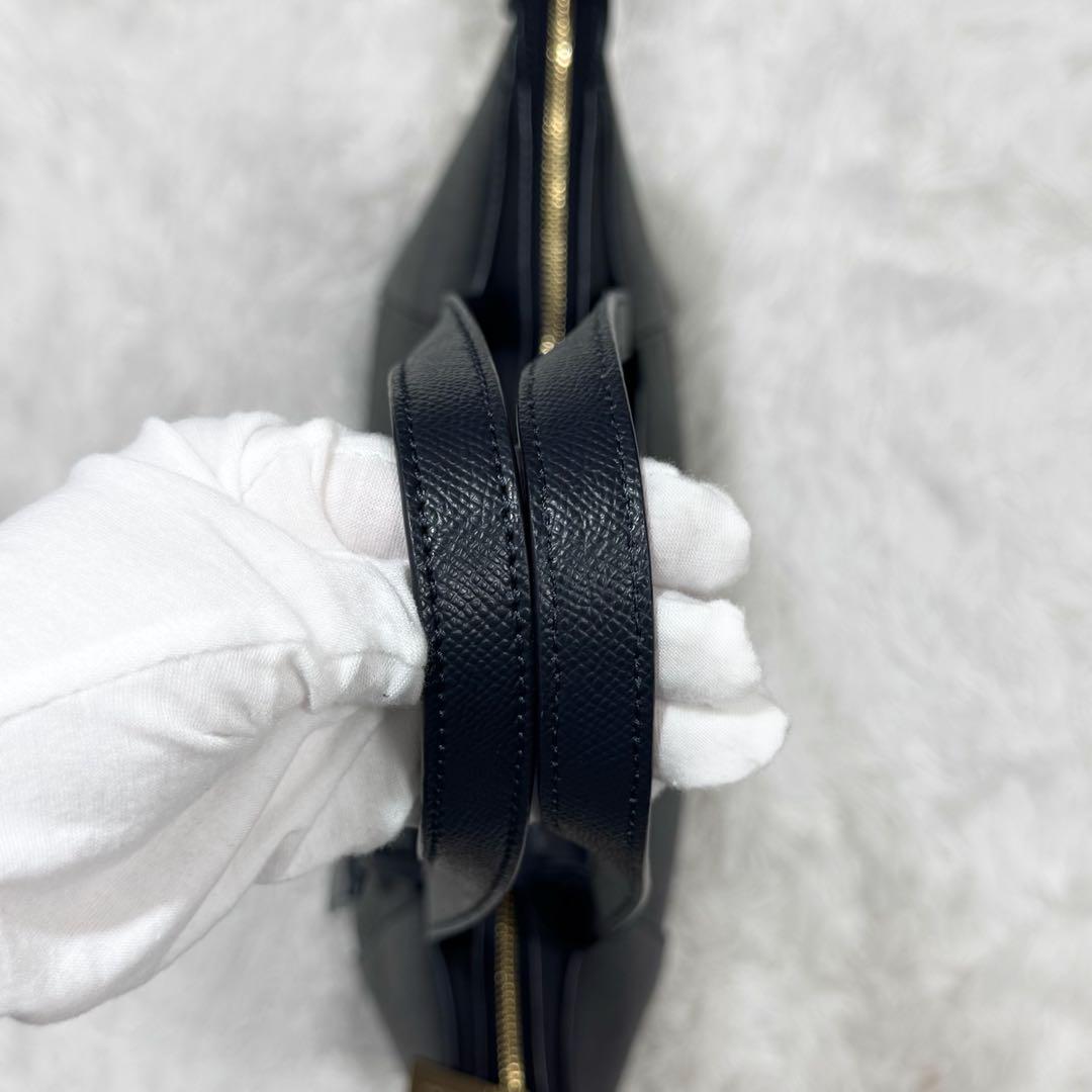 超美品✨マイケルコース　トートバッグ　ショルダーバッグ　A4可能　自立可能