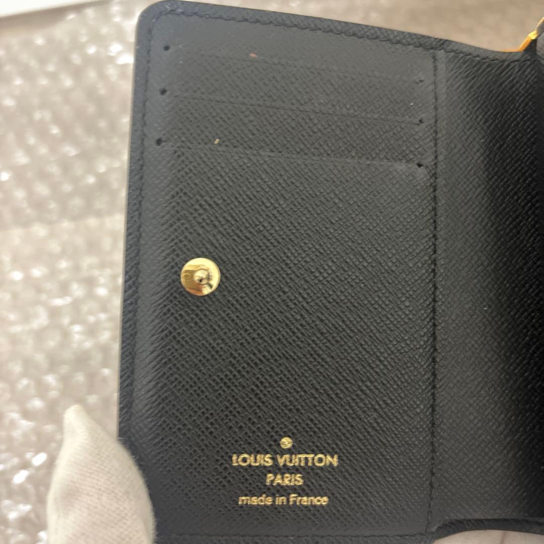 LOUIS VUITTON 二つ折り財布