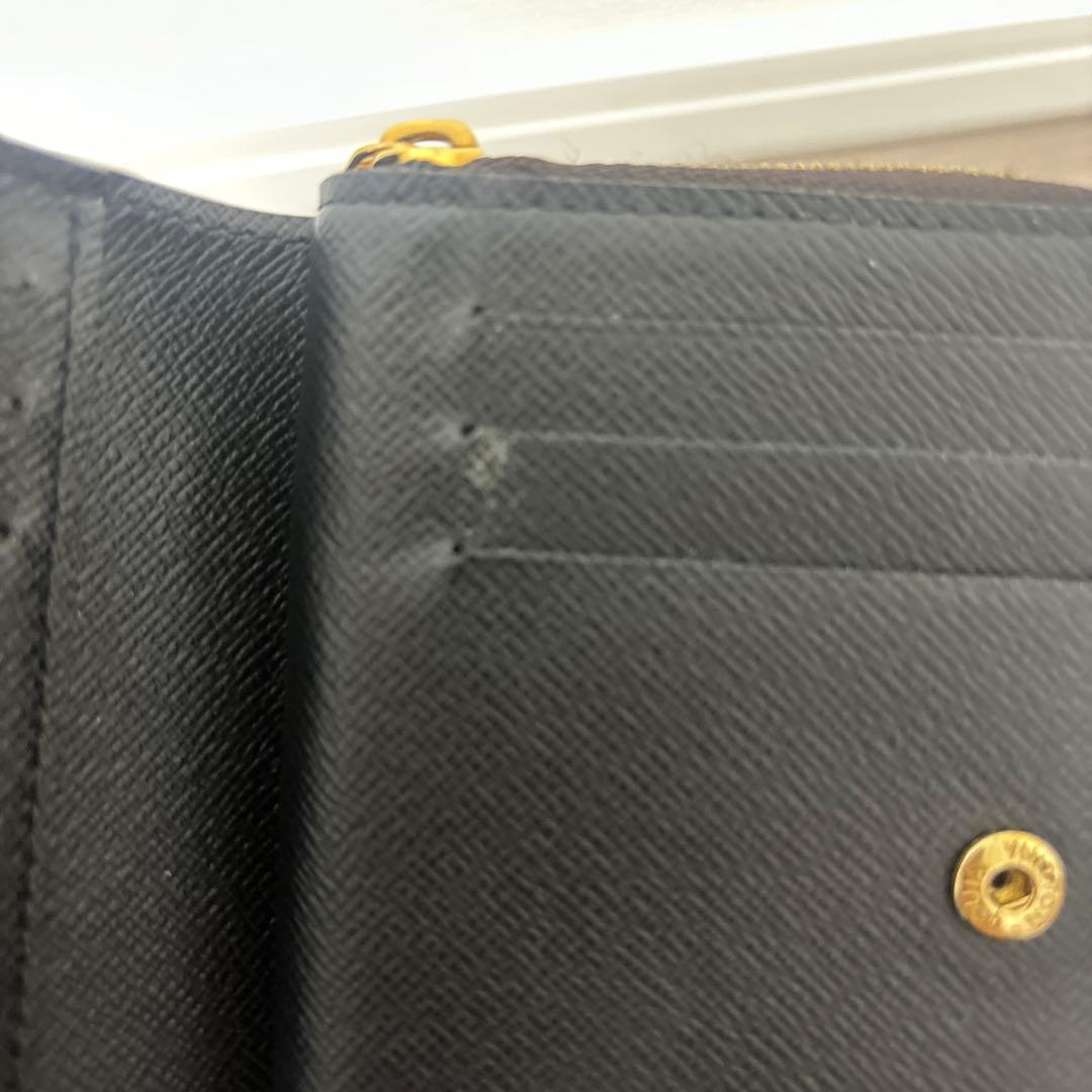 LOUIS VUITTON 二つ折り財布