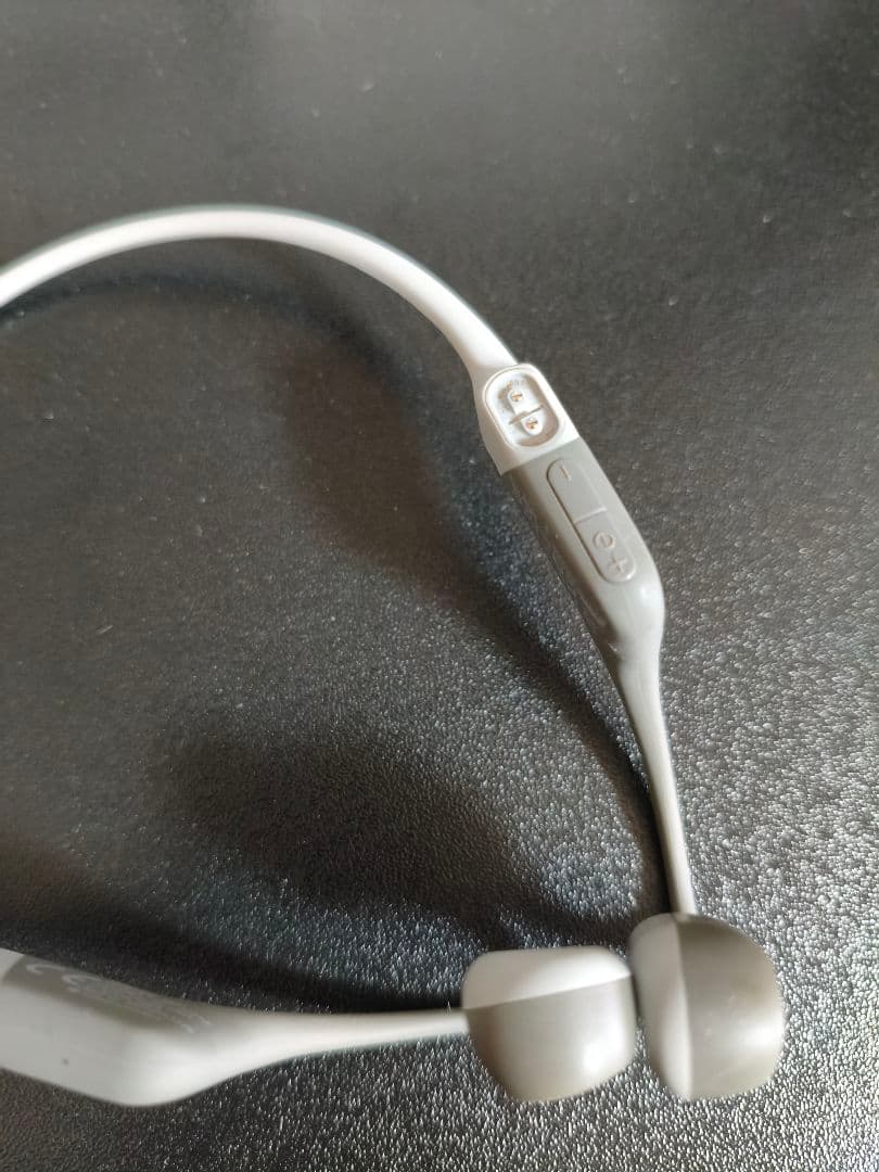 SHOKZ OPENRUN 骨伝導スポーツヘッドフォン グレー