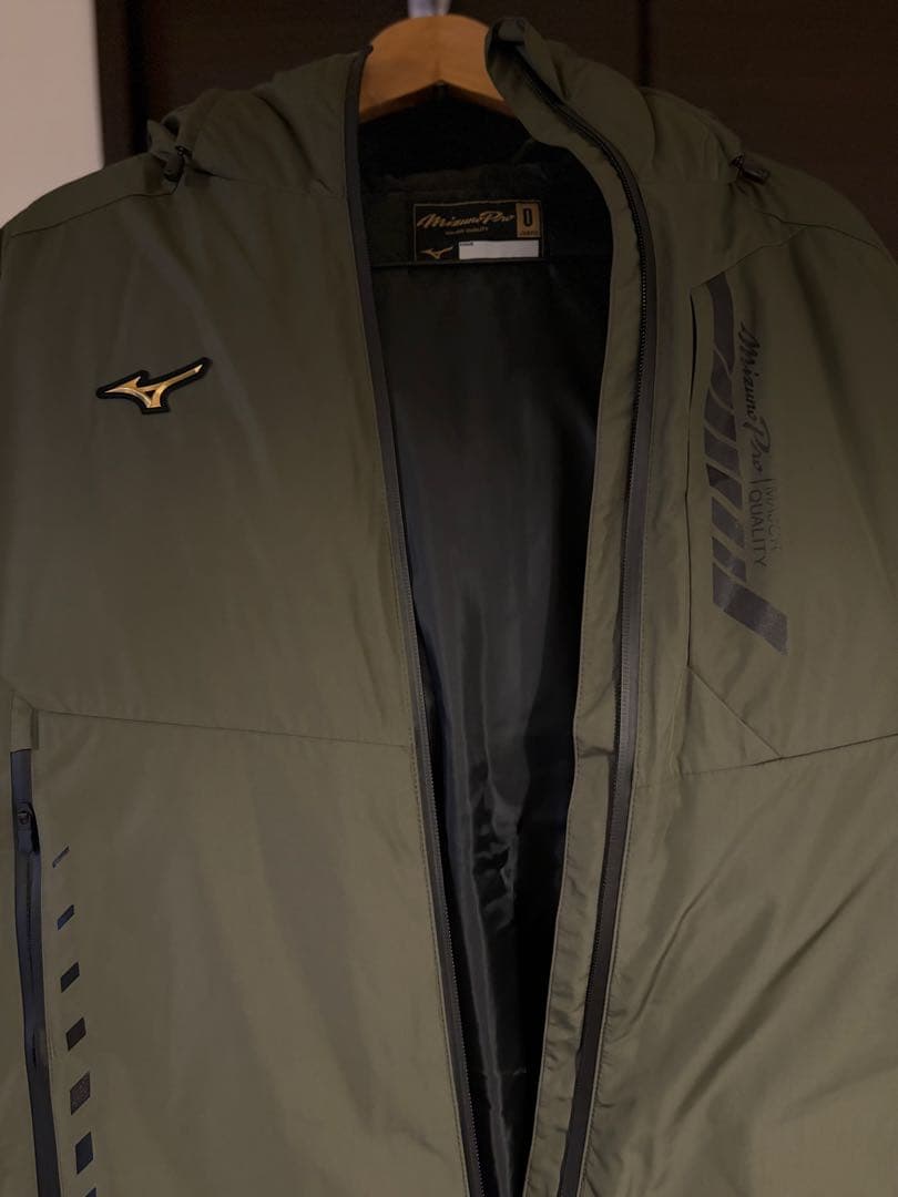 限定ミズノプロロングコート　オリーブグリーン