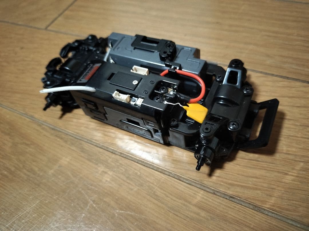 京商 ミニッツ AWD シャシー・送信機・ジャイロ・タイヤ セット