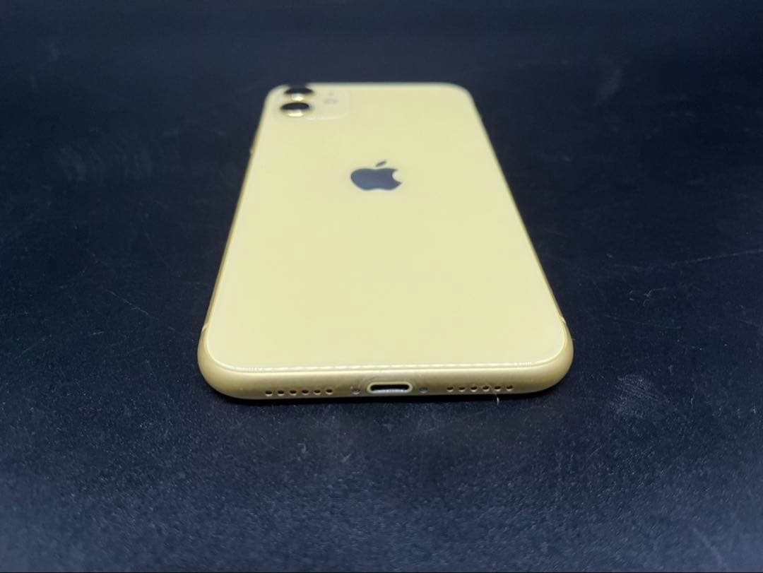 ◇iPhone11 NWM42J/A 128GB SIMロックあり