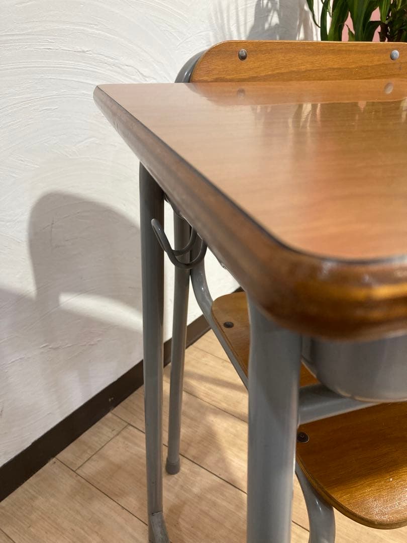 コクヨ　学校机　2号　勉強机　椅子セット