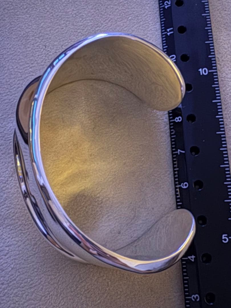 SV925 骨バングル