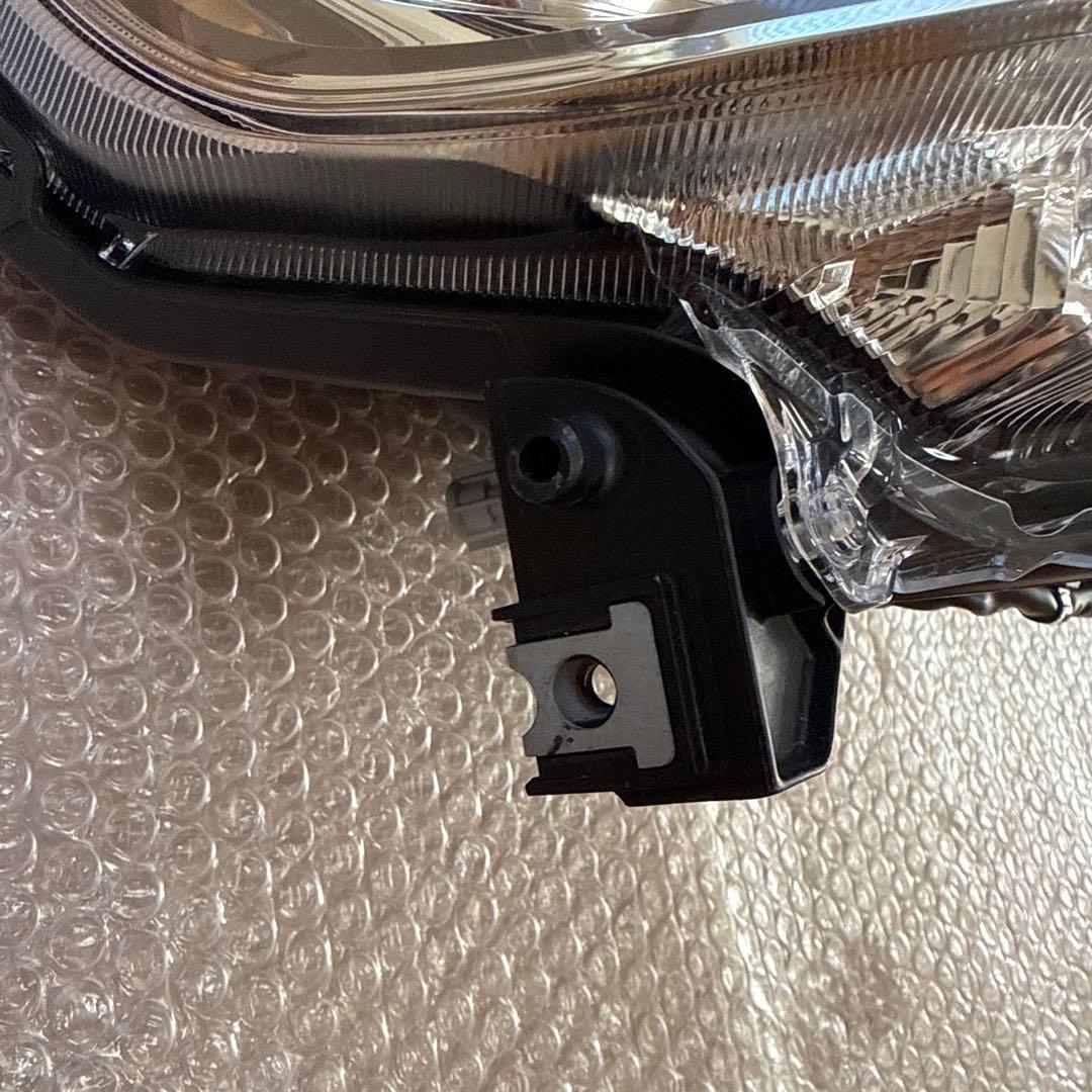 ムーヴ　キャンバス　LA850S LED ヘッドライト　右側　美品