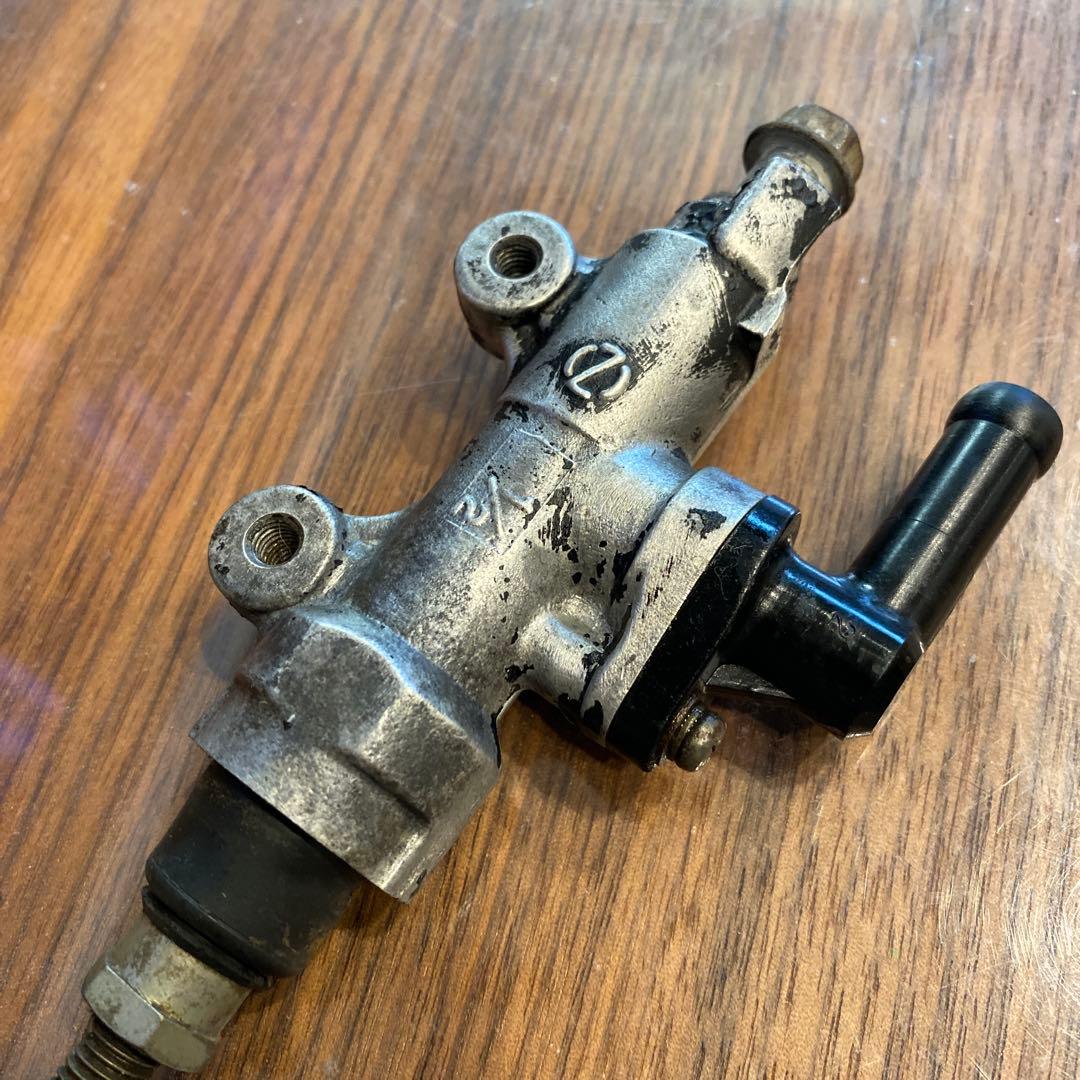 CBR400Fリヤブレーキマスター実働車外し　CBX400Fに使用品