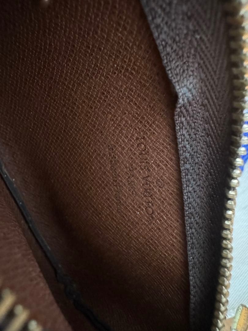 ルイ　ヴィトン　カードキーケース