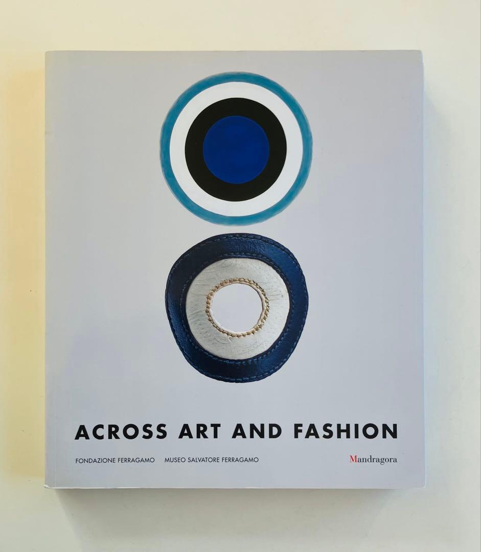 Across Art and Fashion 英語版